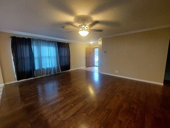 2nd image of 4526 Sherwood Way