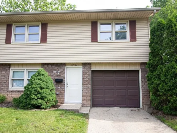 1003 Carrier Creek Blvd NE, Grand Rapids, MI 49503