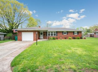 202 Fontainebleau, O'Fallon, IL 62269