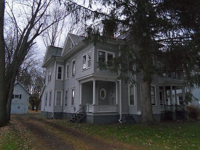 2nd image of 580 Maple Ave