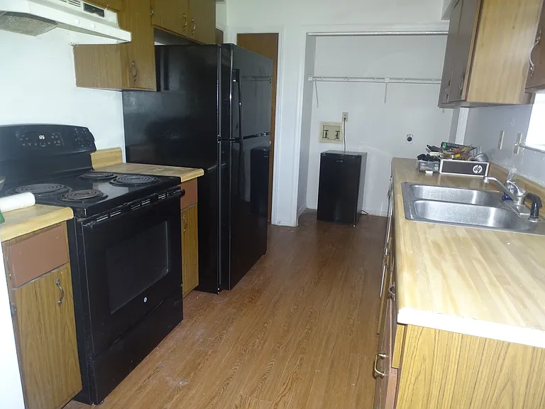 123 SE Bracken Way #102 — Photo 4
