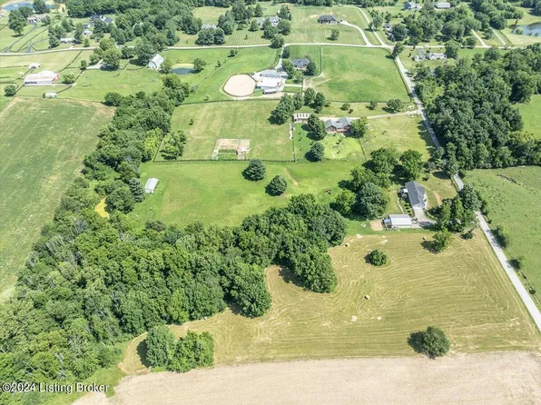 217 Mahuron Rd, Simpsonville, KY 40067