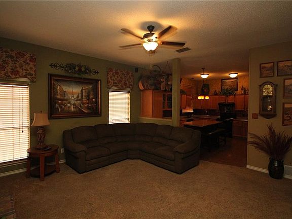 5th image of 2605 Clovermeadow Dr