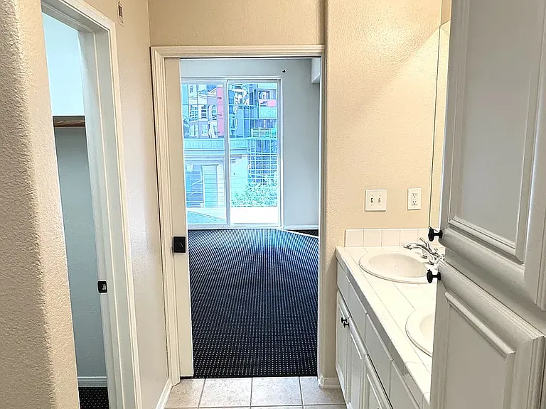 350 K St #509 — Photo 16