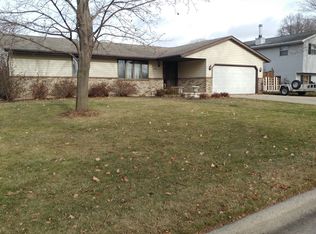 2515 Robinson Ave, Green Bay, WI 54311