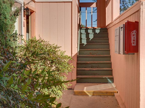 2nd image of 204 W Hillside Ave