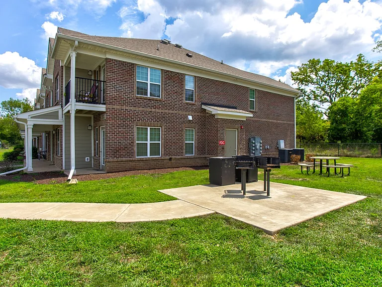 Residences of Gallatin — Photo 20