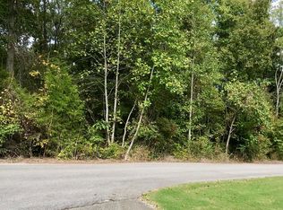 651 Plantation Dr, Killen, AL 35645