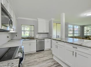17 Willowbrook Ln APT 105, Delray Beach, FL 33446