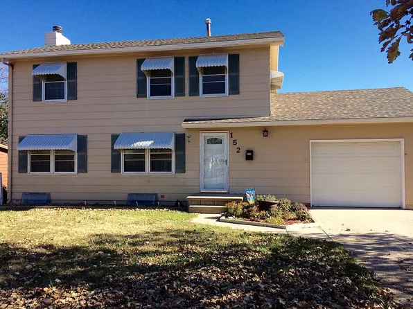 152 7th St, Phillipsburg, KS 67661