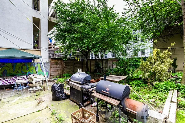 Rented by EXR | media 8