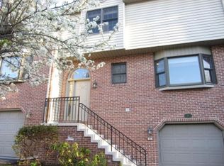 87 River Bend Park, Lancaster, PA 17602