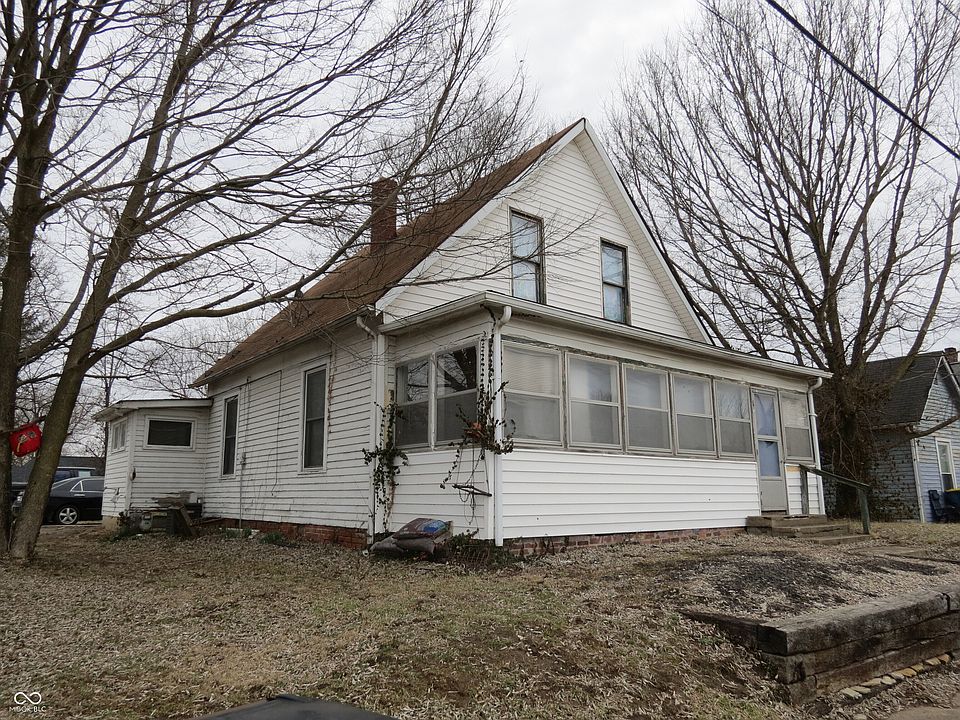 2nd image of 290 S Marion St