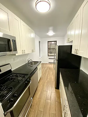 Rented by LRGNY Group, Inc. | media 20