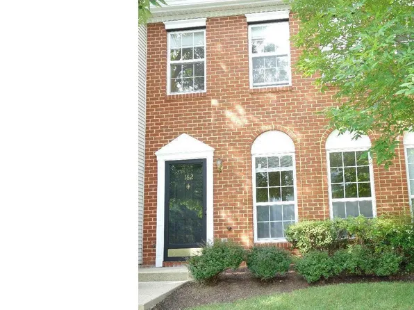 162 Shrewsbury Ct, Pennington, NJ 08534