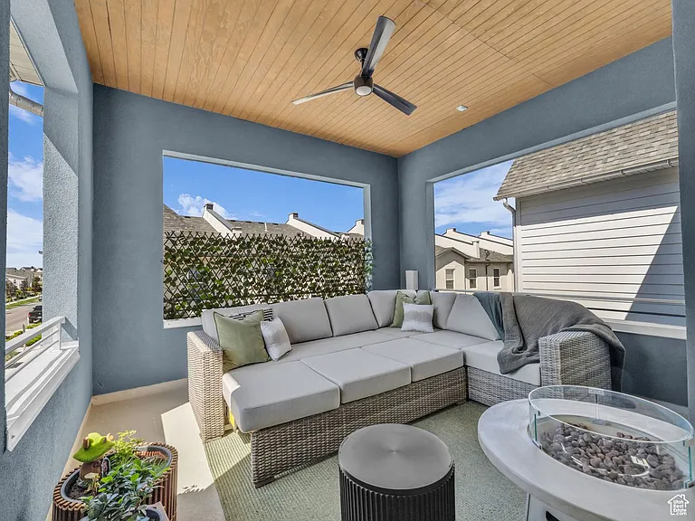 11609 S Dorian Dr — Photo 24