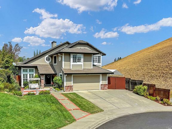 4th image of 313 Willowwood Court