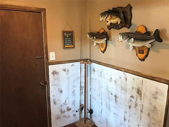 5th image of 6931 Donegal Dr