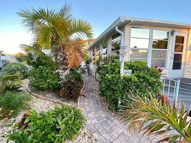 1st image of 1258 Nettles Blvd