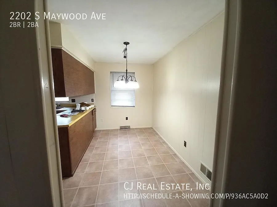 2 bed, 1.5 bath, $1,200 — Photo 3