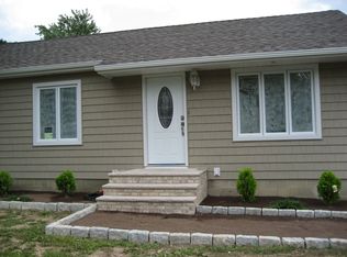 205 Atlantis Ave, Manahawkin, NJ 08050