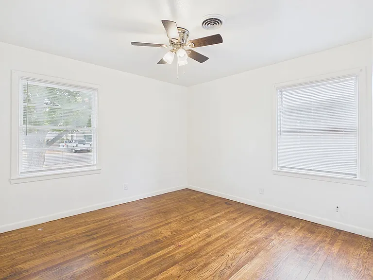4308 S Jackson St — Photo 14
