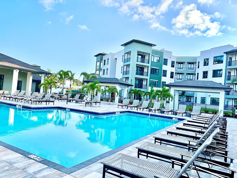 Gateway Commons Apartments — Photo 10