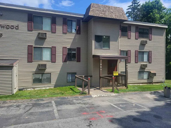 9 Treetop Circle #114, Laconia, NH 02346