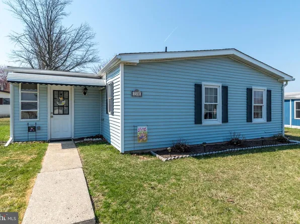 720 Cypress Ct, North Wales, PA 19454