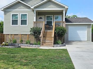 3610 Timber Dr, Dickinson, TX 77539