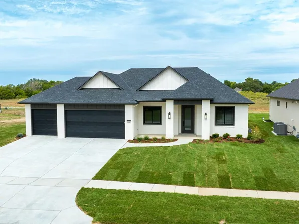 2118 W Harborlight Ct, Wichita, KS 67204