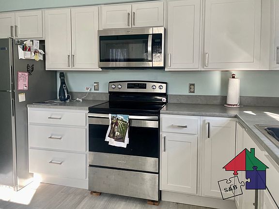 4th image of 47 Orange St #2