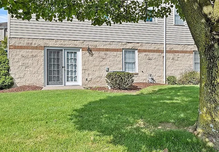 103 Paddock Ln — Photo 15