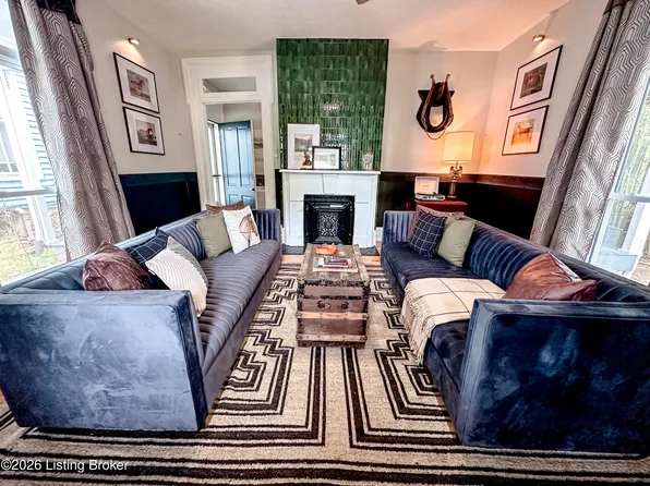 416 W 4th St, Frankfort, KY 40601