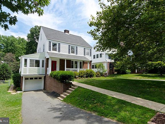 2nd image of 1003 Hillwood Ave
