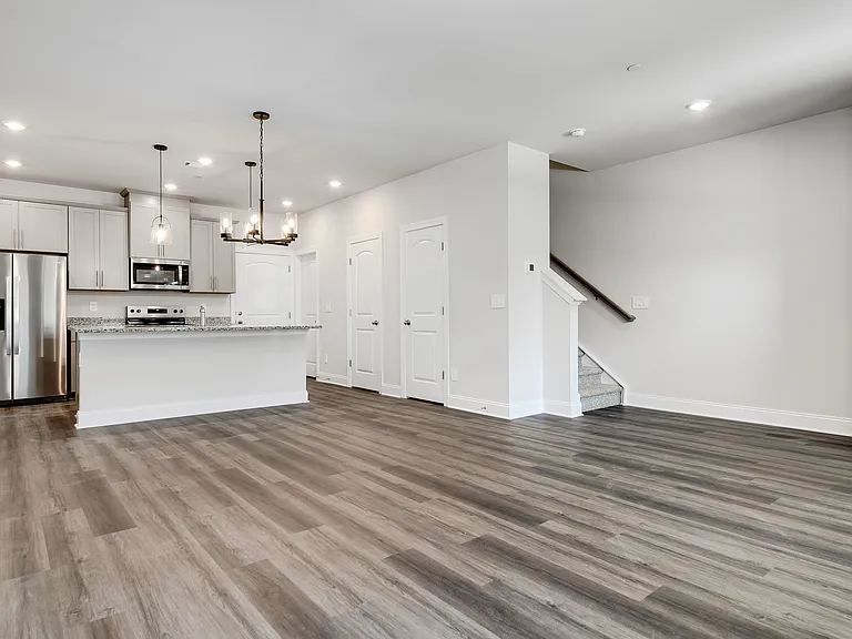 204 Douglas Bend Rd — Photo 19