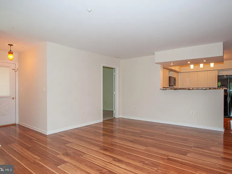 5958 Founders Hill Dr #101B — Photo 10