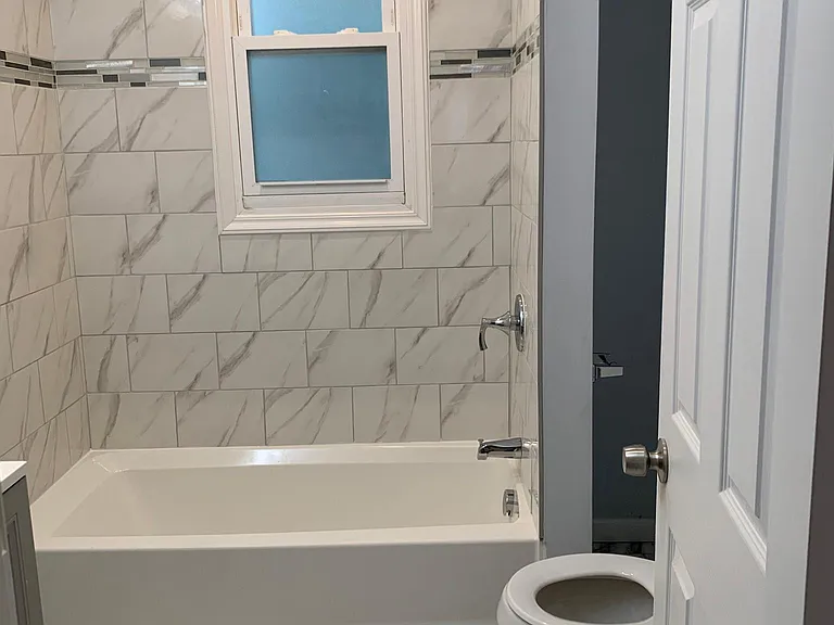 44-48 Hillcrest Rd #1 — Photo 8