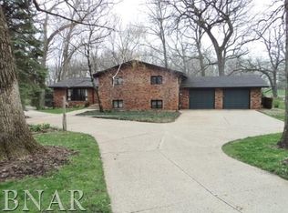5801 Viking Rd, Clinton, IL 61727