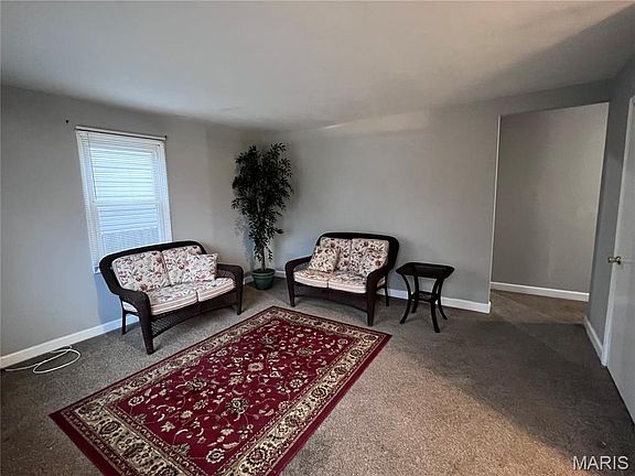 2nd image of 2675 Dunhill Dr