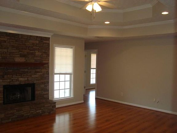 5th image of 2804 Gatewood Dr