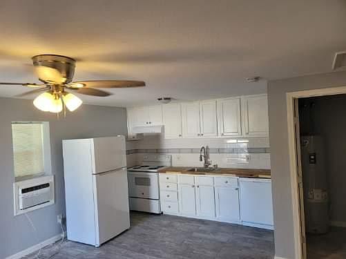 2nd image of 365 1/2 Adams Dr