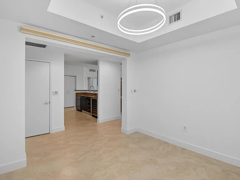 550 Okeechobee Blvd #423 — Photo 28