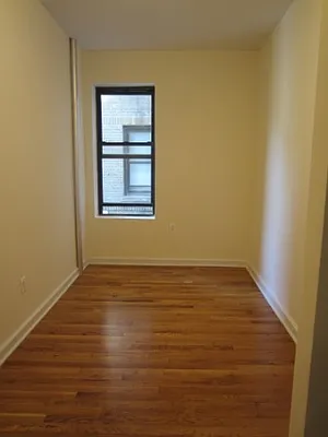 Rented by City Connections Realty | media 15