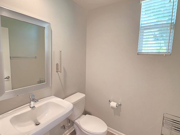 5th image of 14910 W Castille Way