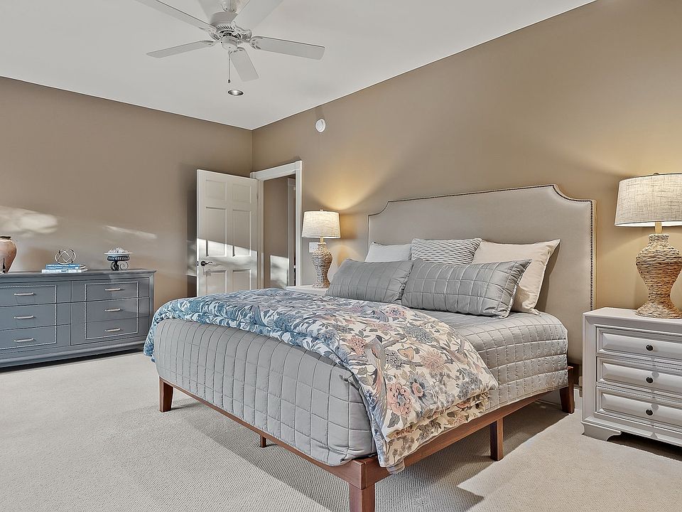 40th image of 415 Summer Breeze Dr