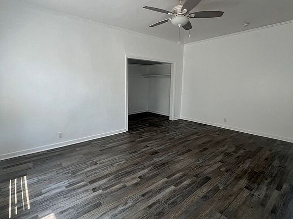 3rd image of 5421 Ash St APT 8