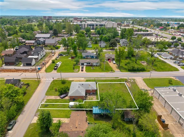 NE G St #40, Bentonville, AR 72712