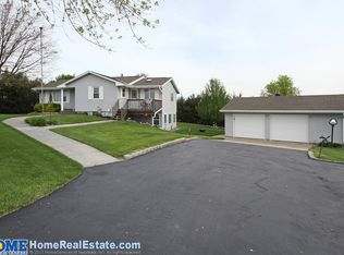 10000 Panama Rd, Hickman, NE 68372