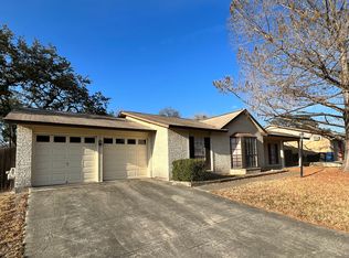 5815 Sun Ridge Dr, San Antonio, TX 78247